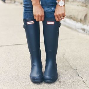 Hunter Boots - Navy Tall Wellingtons w/ Fleece Inserts